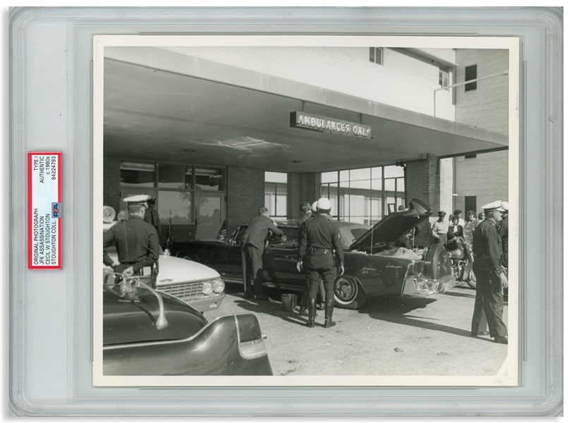 Original 10'' x 8'' Photo of John F. Kennedy's Presidential Limousine at Parkland Hospital in Dallas -- Encapsulated & Authenticated by PSA as Type I Photograph